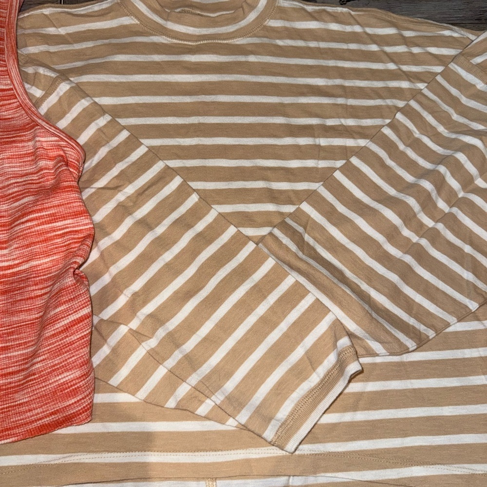 aerie Bundle NWOT XL and XS - Picture 3 of 4